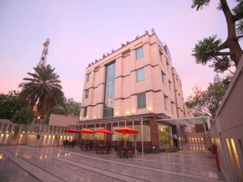 Emblem Hotel Sector 14 Gurgaon Buitenkant foto
