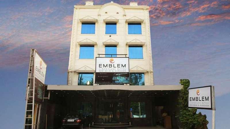 Emblem Hotel Sector 14 Gurgaon Buitenkant foto