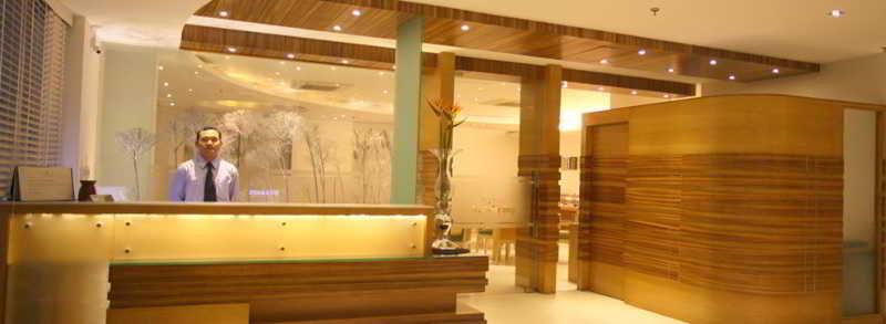 Emblem Hotel Sector 14 Gurgaon Buitenkant foto