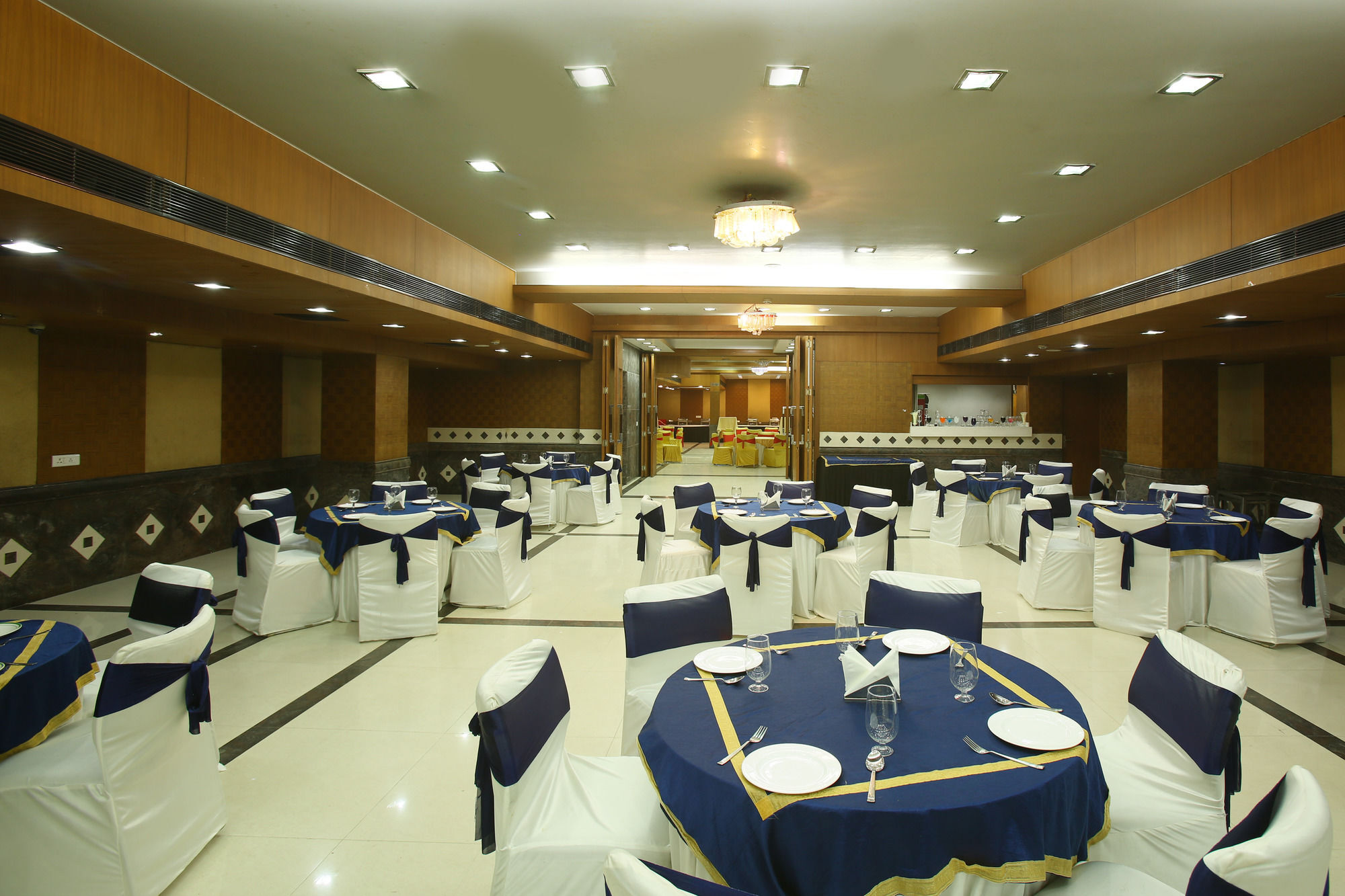 Emblem Hotel Sector 14 Gurgaon Buitenkant foto