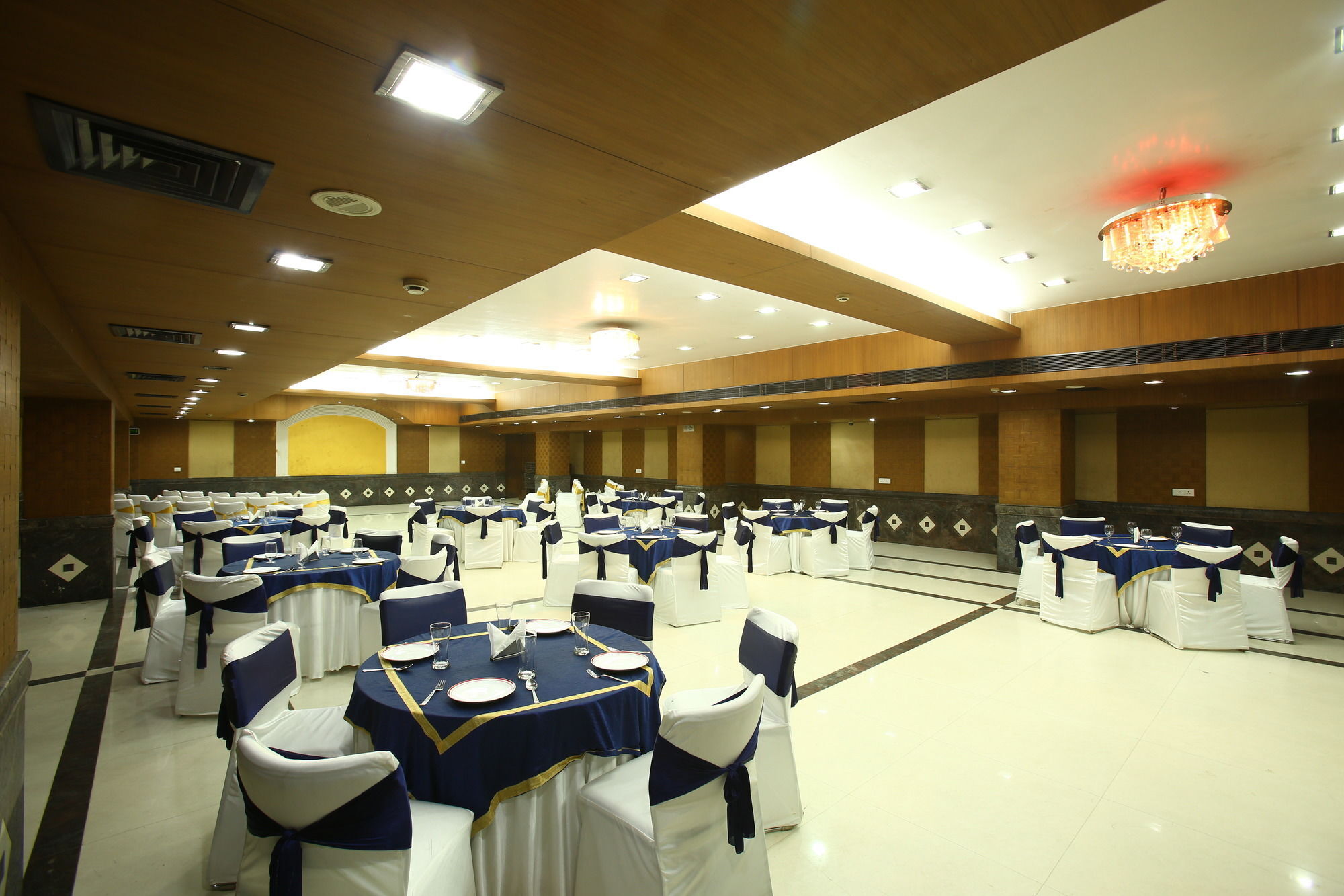 Emblem Hotel Sector 14 Gurgaon Buitenkant foto