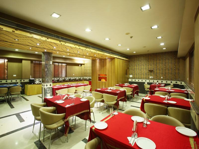 Emblem Hotel Sector 14 Gurgaon Buitenkant foto