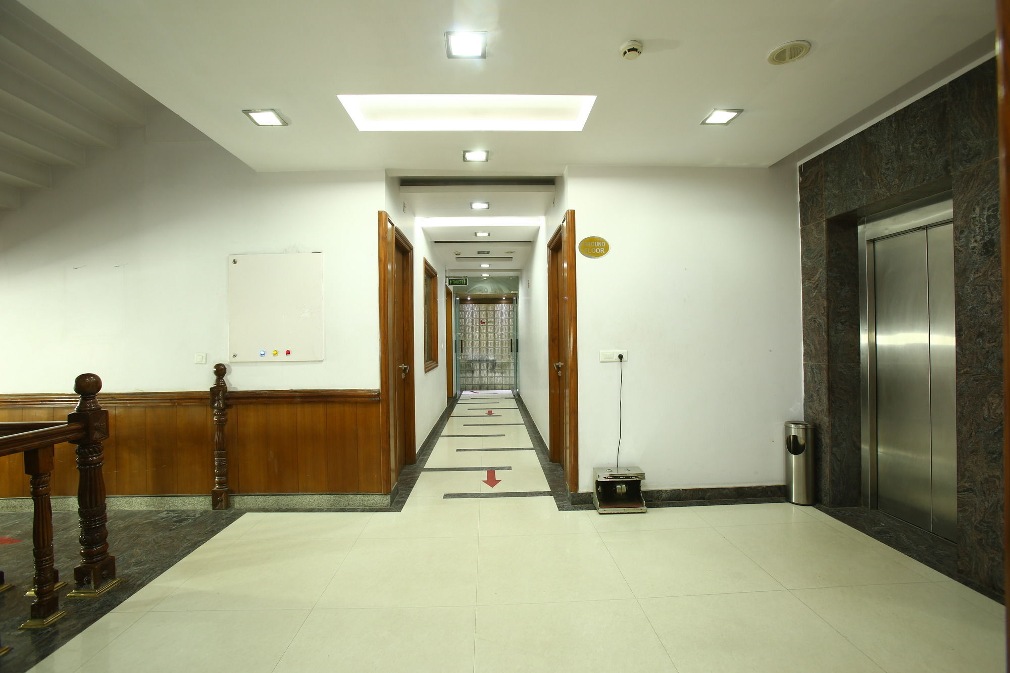 Emblem Hotel Sector 14 Gurgaon Buitenkant foto